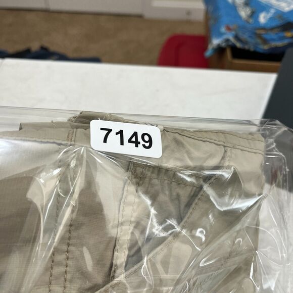 Magellan Shorts Large Womens‎ Tan Hiking Outdoors Active Bottoms Resort - Picture 9 of 10